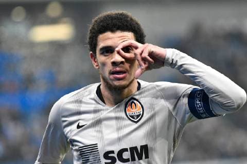 Sport Themen der Woche KW48 Sport Bilder des Tages TSG 1899 Hoffenheim - Schachtar Donezk Schachtjors Taison (7) jubelt nach seinem 0:2 beim Spiel in der Champions League, TSG 1899 Hoffenheim - Schachtar Donezk. DFL regulations prohibit any use of photographs as image sequences and or quasi-video. Sinsheim. 27.11.18 Fußball Champions League , Siensheim Baden Wuerttemberg Deutschland Rhein Neckar Arena