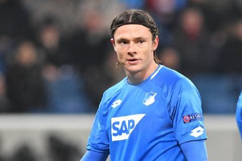 TSG 1899 Hoffenheim - Schachtar Donezk Hoffenheims Nico Schulz (Nr.16) beim Spiel in der Champions League, TSG 1899 Hoffenheim - Schachtar Donezk. DFL regulations prohibit any use of photographs as image sequences and or quasi-video. Sinsheim. 27.11.18 Fußball Champions League , Siensheim Baden Wuerttemberg Deutschland Rhein Neckar Arena