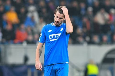 TSG 1899 Hoffenheim - Schachtar Donezk Hoffenheims Havard Nordtveit (Nr.6) beim Spiel in der Champions League, TSG 1899 Hoffenheim - Schachtar Donezk. DFL regulations prohibit any use of photographs as image sequences and or quasi-video. Sinsheim. 27.11.18 Fußball Champions League , Siensheim Baden Wuerttemberg Deutschland Rhein Neckar Arena