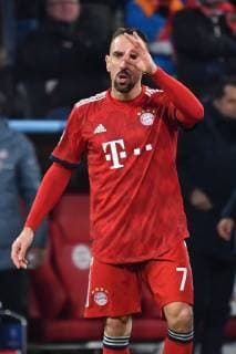 Torjubel Franck RIBERY (Bayern Muenchen) nach Tor zum 5-1, Aktion,Jubel,Freude,Begeisterung, FC Bayern Muenchen (M) - Benfica Lissabon 5-1, Fussball Champions League,Gruppe E, am 27.11.2018. A L L I A N Z A R E N A. DFL REGULATIONS PROHIBIT ANY USE OF PHOTOGRAPHS AS IMAGE SEQUENCES AND OR QUASI-VIDEO.