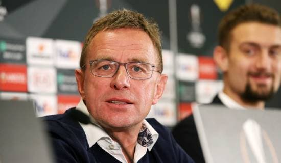 RB Leipzig - Pressekonferenz Fussball Euro League Salzburg, 28.11.2018, Red Bull Arena, Fussball, UEFA EURO EM Europameisterschaft Fussball League , Pressekonferenz am Vortag des EL Spieles, FC Salzburg vs. RB Leipzig , Im Bild; Ralf Rangnick, RB Leipzig; , Gemäß den Vorgaben der UEFA ist es untersagt, in dem Stadion und oder vom Spiel angefertigte Fotoaufnahmen in Form von Sequenzbildern und oder videoähnlichen Fotostrecken zu verwerten bzw. verwerten zu lassen. ,