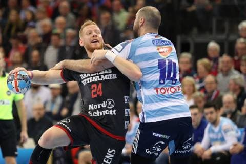 SG Flensburg-Handewitt vs MOL-Pick Szeged, Handball, EHF Champions League Gruppenphase, 28.11.18 Jim Gottfridsson (SG Flensburg-Handewitt, 24), Joan Canellas (MOL-Pick Szeged, 14)