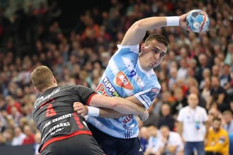 SG Flensburg-Handewitt vs MOL-Pick Szeged, Handball, EHF Champions League Gruppenphase, 28.11.18 Richard Bodo (MOL-Pick Szeged, 09), Johannes Golla (SG Flensburg-Handewitt, 04)
