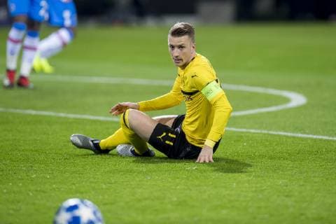 Fußball: UEFA Champions League, CL, Saison 2018 2019, 5. Spieltag, Borussia Dortmund - Club Brügge in Dortmund (Nordrhein-Westfalen). Dortmunds Marco Reus schaut dem Ball hinterher. UEFA REGULATIONS PROHIBIT ANY USE OF PHOTOGRAPHS AS IMAGE SEQUENCES AND OR QUASI-VIDEO. Copyright: xKirchner DavidxInderliedx