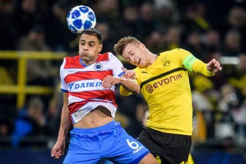 Sport Bilder des Tages Marco Reus (Borussia Dortmund 11) im Kopfballduell gegen Sofyan Amrabat (Club Brugge 6) beim Champions League Spiel zwischen Borussia Dortmund und dem FC Bruegge am 26.11.2018, Borussia Dortmund vs FC Brugge, Champions League, 28.11.2018 Dortmund Copyright: xSchuelerx xEibnerx-xPressefotox EP_EER