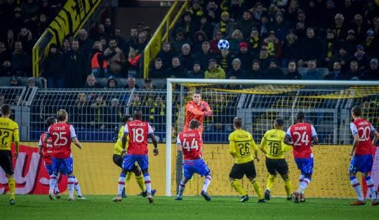 Dortmund, Germany 28.11.2018, UEFA Champions League - 2018 19 Season, Rueckrunde, Gruppenphase, Gruppe A, 5. Spieltag, BV Borussia Dortmund vs. FC Bruegge, Ethan Horvath (FC Brügge) in Aktion, - ( DeFodi520
