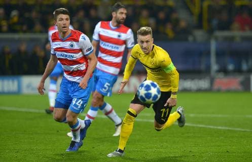 Dortmund, Germany 28.11.2018, UEFA Champions League - 2018 19 Season, Rueckrunde, Gruppenphase - Gruppe A - 5. Spieltag, BV Borussia Dortmund - Club Bruegge, iBrandon Mechele (Bruegge) und Marco Reus (BVB) im zweikampf ( DeFodi521