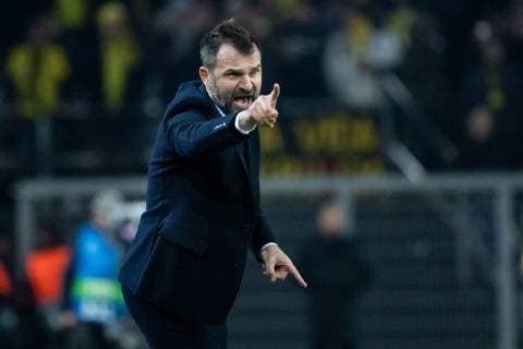 28.11.2018, xkvx, Fussball UEFA Champions League, Borussia Dortmund - Club Bruegge emspor, v.l. Head Coach Ivan Leko (Club Bruegge) gibt Anweisung, gestikuliert, mit den Armen gestikulieren, gives instructions, gesticulate (DFL DFB REGULATIONS PROHIBIT ANY USE OF PHOTOGRAPHS as IMAGE SEQUENCES and or QUASI-VIDEO) Dortmund