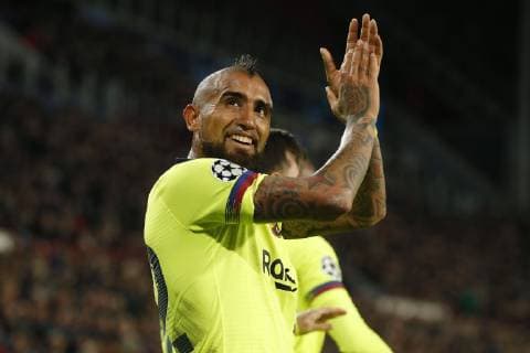Sport Bilder des Tages EINDHOVEN, Philips Stadium, PSV - Barcelona , football, Champions League, season 2018-2019 , 28-11-2018, Barcelona player Arturo Vidal celebrating the 0-1. PSV - Barcelona  x2652658x
