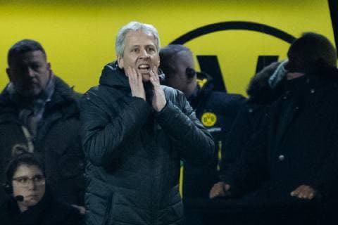 28.11.2018, xkvx, Fussball UEFA Champions League, Borussia Dortmund - Club Bruegge emspor, v.l. Trainer Lucien Favre (BVB Borussia Dortmund) gibt Anweisung, gestikuliert, mit den Armen gestikulieren, gives instructions, gesticulate (DFL DFB REGULATIONS PROHIBIT ANY USE OF PHOTOGRAPHS as IMAGE SEQUENCES and or QUASI-VIDEO) Dortmund