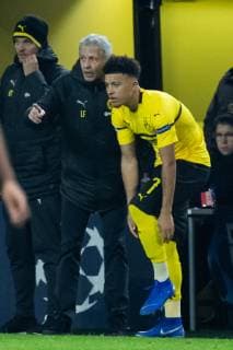 28.11.2018, xkvx, Fussball UEFA Champions League, Borussia Dortmund - Club Bruegge emspor, v.l. Trainer Lucien Favre (BVB Borussia Dortmund) gibt Anweisung, gestikuliert, mit den Armen gestikulieren, gives instructions, gesticulate Jadon Sancho (BVB Borussia Dortmund) (DFL DFB REGULATIONS PROHIBIT ANY USE OF PHOTOGRAPHS as IMAGE SEQUENCES and or QUASI-VIDEO) Dortmund