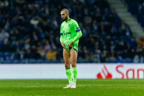 Portugal, Porto 28.11.2018, UEFA Champions League - 2018 19 Season, Vorrunde, Gruppenphase - Gruppe D - 5. Spieltag, FC Porto - FC Schalke 04, Nabil Bentaleb (S04) schaut ( DeFodi048