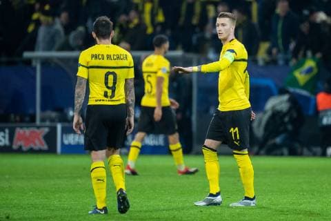 28.11.2018, xkvx, Fussball UEFA Champions League, Borussia Dortmund - Club Bruegge emspor, v.l. Paco Alcacer (BVB Borussia Dortmund), Marco Reus (BVB Borussia Dortmund) enttaeuscht, enttaeuscht schauend, dissapointed (DFL DFB REGULATIONS PROHIBIT ANY USE OF PHOTOGRAPHS as IMAGE SEQUENCES and or QUASI-VIDEO) Dortmund