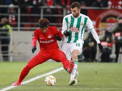 MOSCOW, RUSSIA - NOVEMBER 29, 2018: Spartak Moscow s Ze Luis (L) and Rapid Vienna s Manuel Martic fight for the ball in their 2018 19 UEFA Europa League Group G Round 5 football match at Otkrytie Arena. Sergei Fadeichev TASS  TS09944B