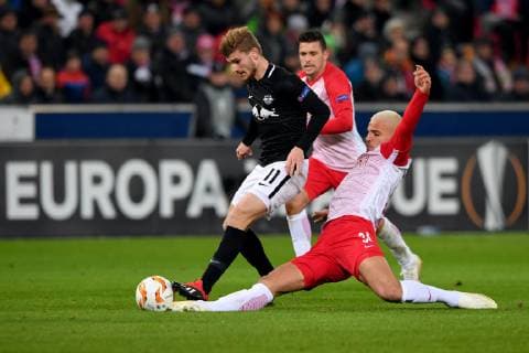 SOCCER - UEFA EL, RBS vs RB Leipzig SALZBURG,AUSTRIA,29.NOV.18 - SOCCER - UEFA Europa League, group stage, Red Bull Salzburg vs RasenBallsport Leipzig. Image shows Timo Werner (RB Leipzig) and Marin Pongracic (RBS). GEPAxpictures xFlorianxErtl