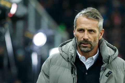 Oesterreich, Salzburg 29.11.2018, UEFA Europa League - 2018 19 Season, Vorrunde, Gruppenphase - Gruppe B - 5. Spieltag, RB Salzburg - RB Leipzig Trainer Marco Rose (RBS) schaut ( DeFodi507