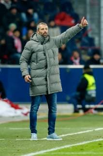Oesterreich, Salzburg 29.11.2018, UEFA Europa League - 2018 19 Season, Vorrunde, Gruppenphase - Gruppe B - 5. Spieltag, RB Salzburg - RB Leipzig Trainer Marco Rose (RBS) gestikuliert, gestik ( DeFodi507