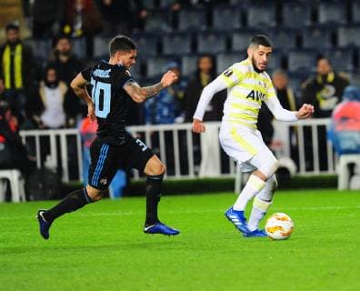 Yassine Benzia (R) of Fenerbahce and Petar Stojanovic 30 of Dinamo Zagreb during the UEFA Europa League groupD match between Fenerbahce and Dinamo Zagreb at Ulker Stadium in Istanbul , Turkey on November 29 , 2018. 