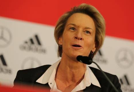 30.11.2018, xcex, GER, Frankfurt am Main, DFB, Frauenfussball, Nationalmannschaft, Pressekonferenz, Vorstellung der neuen Bundestrainerin der Frauen Fussball-Nationalmannschaft Martina Voss-Tecklenburg Bild zeigt Bundestrainerin Martina Voss-Tecklenburg