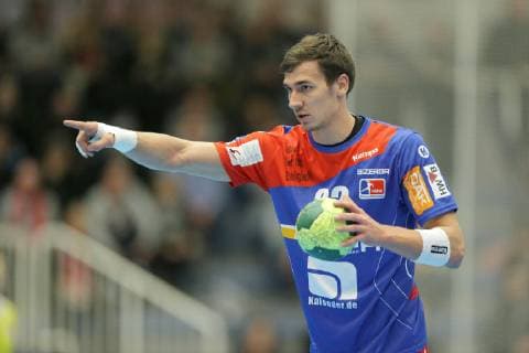 Jona Schoch (Balingen-Weilstetten 22) mit Ball zeigt mit dem Finger beim Spiel TUSEM Essen vs. HBW Balingen-Weilstetten, Handball, 2. Bundesliga, 30.11.2018 TUSEM Essen vs. HBW Balingen-Weilstetten, Handball, 2. Bundesliga, 30.11.2018 Essen Copyright: xEIBNER MarioxHommesx EP_MHS