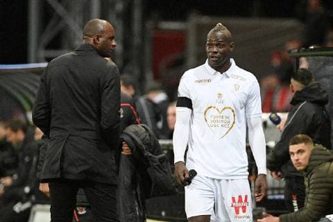 09 MARIO BALOTELLI (NICE) - PATRICK VIEIRA (ENTRAINEUR NICE) - COLERE FOOTBALL : Guingamp vs Nice - Ligue 1 Conforama - 01 12 2018 FEP Panoramic 
