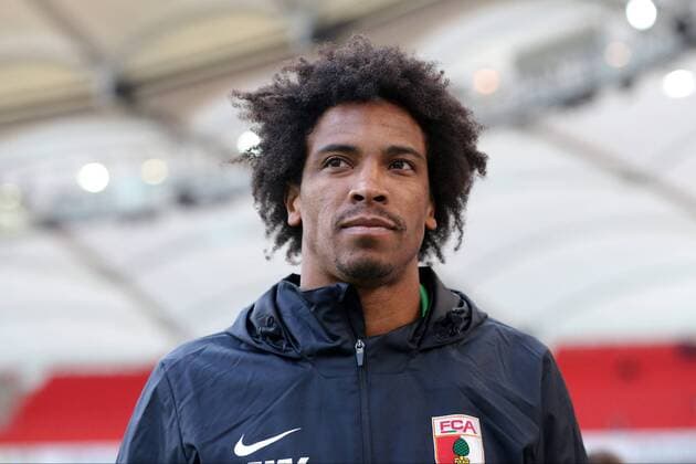 Francisco da Silva Caiuby ( FC Augsburg 30 ), VfB Stuttgart vs. FC Augsburg, DFL regulations prohibit any use of photographs as image sequences and or quasi-video, VfB Stuttgart vs. FC Augsburg, 1.Bundesliga, Fussball, 01.12.2018 Stuttgart *** Francisco da Silva Caiuby FC Augsburg 30 VfB Stuttgart vs FC Augsburg DFL regulations prohibit any use of photographs as image sequences and or quasi video VfB Stuttgart vs FC Augsburg 1 Bundesliga Football 01 12 2018 Stuttgart Copyright: xEIBNER-Pressefoto Langerx EP_HLR
