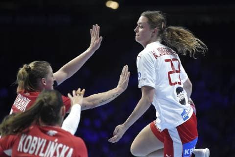 EM kamp mellem Danmark-Polen i Nantes, soendag den 2 december 2018. ,  Copyright: LiselottexSabroex COP101 spdk20181202-151708-L