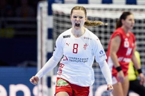 181202 Fie Woller of Denmark celebrates during the EHF European WomenÕs Handball Championship match between Poland and Denmark on November 2, 2018 in Nantes. Photo: Ludvig Thunman BILDBYRN kod LT 35558  Copyright: LUDVIGxTHUNMAN BB181202LT013