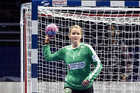 181202 Goalkeeper Sandra Toft of Denmark during the EHF European WomenÕs Handball Championship match between Poland and Denmark on November 2, 2018 in Nantes. Photo: Ludvig Thunman BILDBYRN kod LT 35558  Copyright: LUDVIGxTHUNMAN BB181202LT014