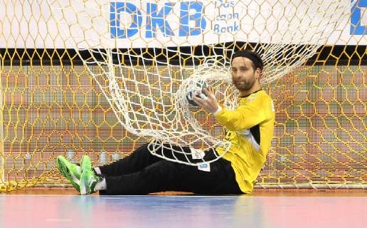 Sport Bilder des Tages 02.12.18, Handball - 1.Bundesliga, 15.Spieltag, Fuechse Berlin - Bergischer Handball-Club 06 Bild: Silvio Heinevetter (Fuechse Berlin) Handball - 1.Bundesliga - Fuechse Berlin - Bergischer HC