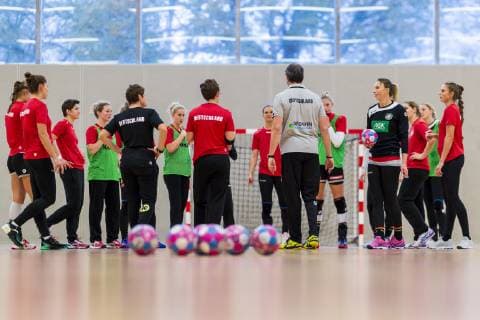 Brest, Frankreich 02. Dezember 2018: EHF EM 2018 - Media Day - Empfang der Stadt Training der Mannschaft von Deutschland Brest Frankreich