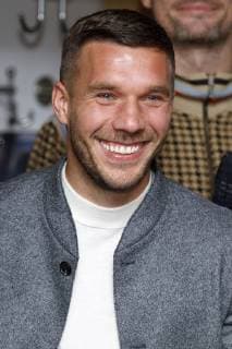 Lukas Podolski bei der Pressekonferenz zur Handball WM 2019 Handball Is Coming Home in der WM-Kabine von 2007 in der Lanxess-Arena. Köln, 03.12.2018
