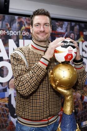 Carsten Lichtlein bei der Pressekonferenz zur Handball WM 2019 Handball Is Coming Home in der WM-Kabine von 2007 in der Lanxess-Arena. Köln, 03.12.2018 *** Carsten Lichtlein at the press conference for the Handball World Cup 2019 Handball Is Coming Home in the 2007 World Cup booth in the Lanxess Arena Cologne 03 12 2018 Foto:xC.xHardtx xFuturexImage