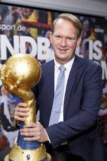 Sport Bilder des Tages Stefan Löcher bei der bei der Pressekonferenz zur Handball WM 2019 Handball Is Coming Home in der WM-Kabine von 2007 in der Lanxess-Arena. Köln, 03.12.2018