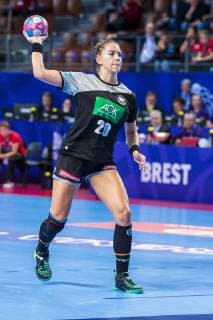 Handball, Frauen: EM, Deutschland Rumänien Vorrunde, Gruppe D, 2. Spieltag in der Brest Arena Emily Boelk Bölk (Deutschland Thueringer HC) Brest Arena Brest Frankreich