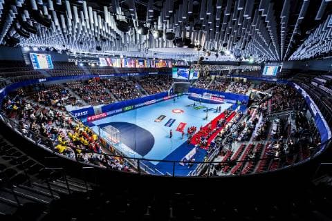 Sport Bilder des Tages Handball, Frauen: EM, Deutschland Rumänien Vorrunde, Gruppe D, 2. Spieltag in der Brest Arena Übersicht Arena Brest Brest Arena Brest Frankreich