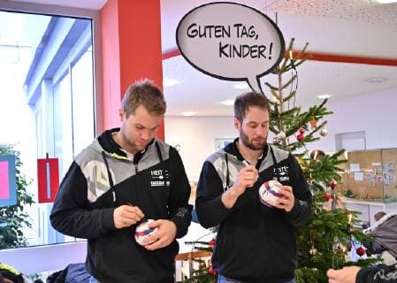 04.12.2018 - Handball - 1. Bundesliga - Saison 2018 2019 - HC Erlangen HCE - Bastelstunde in Kinderklinik Erlangen - HMI -