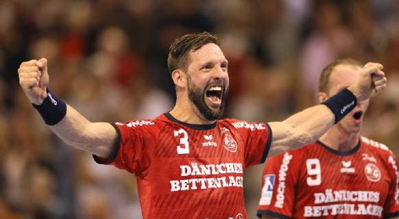 Foto : Siegesjubel bei Tobias Karlsson ( Flensburg ) Handball Herren 1. Bundesliga am Do. 01.11.2018 Flensburg - SC Magdeburg 26 - 25