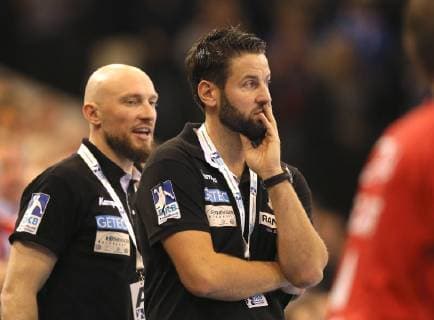 Foto : Coach Bennet Wiegert Magdeburg mit Yves Grafenhorst (Co-Trainer) Handball Herren 1. Bundesliga am Do. 01.11.2018 Flensburg - SC Magdeburg 26 - 25