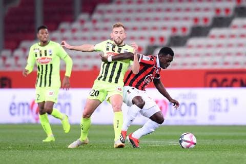 27 JEAN VICTOR MAKENGO (NICE) - 20 FLAVIEN TAIT (SCO) FOOTBALL : Nice vs Angers - Ligue 1 Conforama - 04 12 2018 FEP Panoramic 