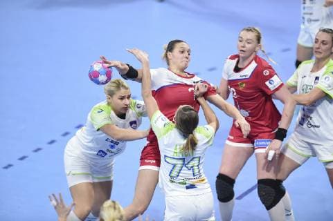 Dmitriev Daria HANDBALL : Championnat d Europe Feminin 2018 - Nancy 04 12 2018 - Russie vs Slovenie - 1er Tour MAO Panoramic 