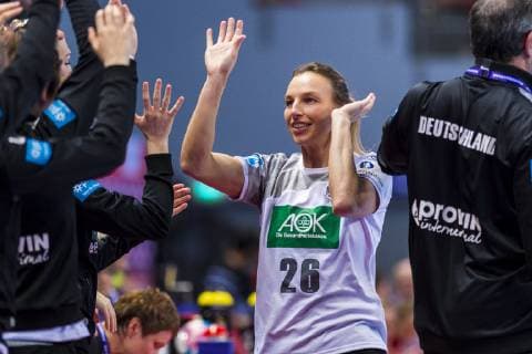 Handball, Frauen: EM, Deutschland Tschechien Vorrunde, Gruppe D, 3. Spieltag in der Brest Arena Angie Geschke (Deutschland Oldenburg) Jubel Freude Emotion Brest Arena Brest Frankreich