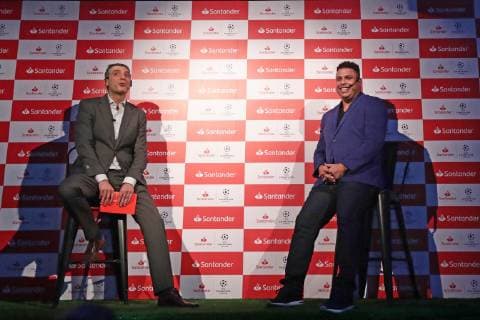 December 5, 2018 - EUM20181205DEP10.JPG.CIUDAD DE MEXICO, Soccer Futbol-Ronaldo.- El ex futbolista brasileno, Ronaldo Nazario, se presento como embajador de la UEFA Champions League este 5 de diciembre de 2018 en una plaza comercial de la Ciudad de Mexico. Durante el evento se dio tiempo de responder algunas cuestiones sobre el futbol nacional e internacional. Foto: Agencia EL UNIVERSAL RCC. Latin News: December 5, 2018 Copyright: xAlejandraxLeyvax