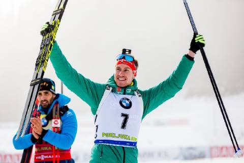 06.12.2018, Center Pokljuka, Pokljuka, SLO, IBU Weltcup Biathlon, Pokljuka, Einzel, Herren, Flower Zeremonie, im Bild Johannes Kuehn (GER) during the Flowers ceremony for the men s individual of BMW IBU Biathlon World Cup at the Center Pokljuka in Pokljuka, Slovenia on 2018 12 06.12.2018. Pokljuka *** 06 12 2018 Center Pokljuka Pokljuka SLO IBU World Cup Biathlon Pokljuka Individual Men Flower Ceremony pictured Johannes Kuehn GER during the Flowers ceremony for the men s individual of BMW IBU Biathlon World Cup at the Center Pokljuka in Pokljuka Slovenia on 2018 12 06 12 2018 Pokljuka  EX_SPIDA  