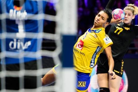 181206 Jamina Roberts of Sweden during the EHF European WomenÕs Handball Championship match between Sweden and Montenegro on Dec 6, 2018 in Nantes. Photo: Ludvig Thunman BILDBYRN kod LT 35565 Copyright: LUDVIGxTHUNMAN BB181206LT071