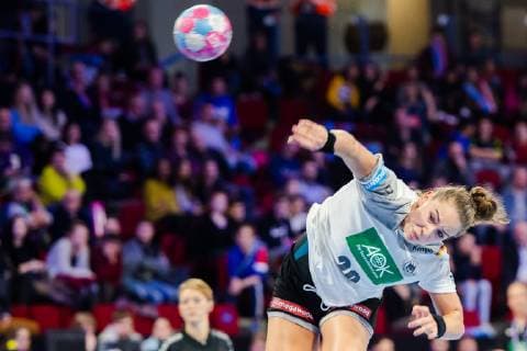 181207 Emily Bölk of Germany during the EHF European WomenÕs Handball Championship match between Spain and Germany on December 7, 2018 in Nancy. Photo: Fredrik Varfjell BILDBYRN kod FV 150178 Copyright: FREDRIKxVARFJELL BB181207FV027