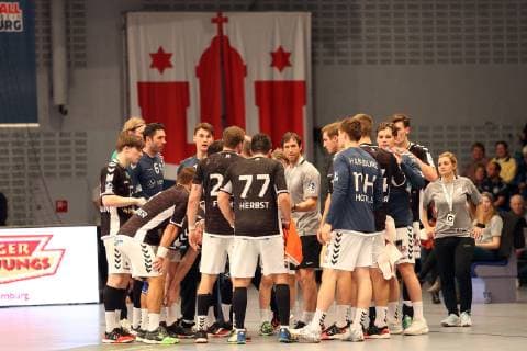 Handball Handball 2.Liga 2018 2019 - Handball Sportverein Hamburg vs. VfL Lübeck-Schwartau Mannschaft des Handball Sportverein Hamburg, Trainer Torsten Jansen (Hamburg), in grauen Shirt Sporthalle Hamburg Hamburg