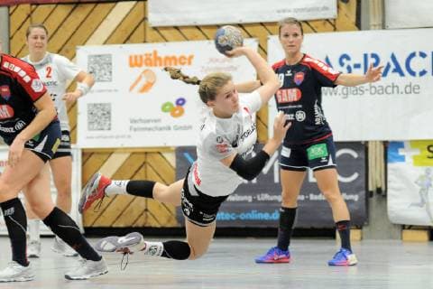 Nina Fischer (TG Nuertingen 4) TG Nuertingen, Handball, Ligaspiel, 07.12.2018, Foto:TBaur Eibner TG Nuertingen vs. SG H2Ku Herrenberg Kuties Nuertingen Copyright: xToBaurx EibnerxPressefotox EP_TB