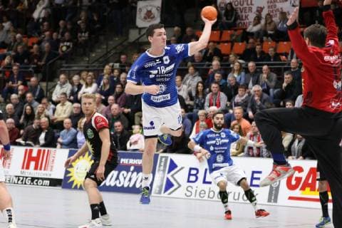 Ragnar Johannsson (TV 05 07 Huettenberg 18) frei vorm Tor, TuS N-Luebbecke vs TV 05 07 Huettenberg, Handball, 2. Bundesliga, 08.12.2018, TuS N-Luebbecke vs TV 05 07 Huettenberg, Handball, 2. Bundesliga, 08.12.2018 Luebbecke Copyright: xEIBNER JanxStrohdiekx EP_JSK