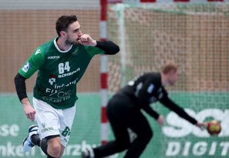 Deutschland, Würzburg, s.Oliver Arena, 08.12.2018, Handball - 2. Bundesliga - DJK Rimpar Wölfe - TSV Bayer Dormagen Bild: v. l. Benjamin Herth (DJK Rimpar Wölfe, 64) Copyright: HMBxMedia xHeikoxBecker